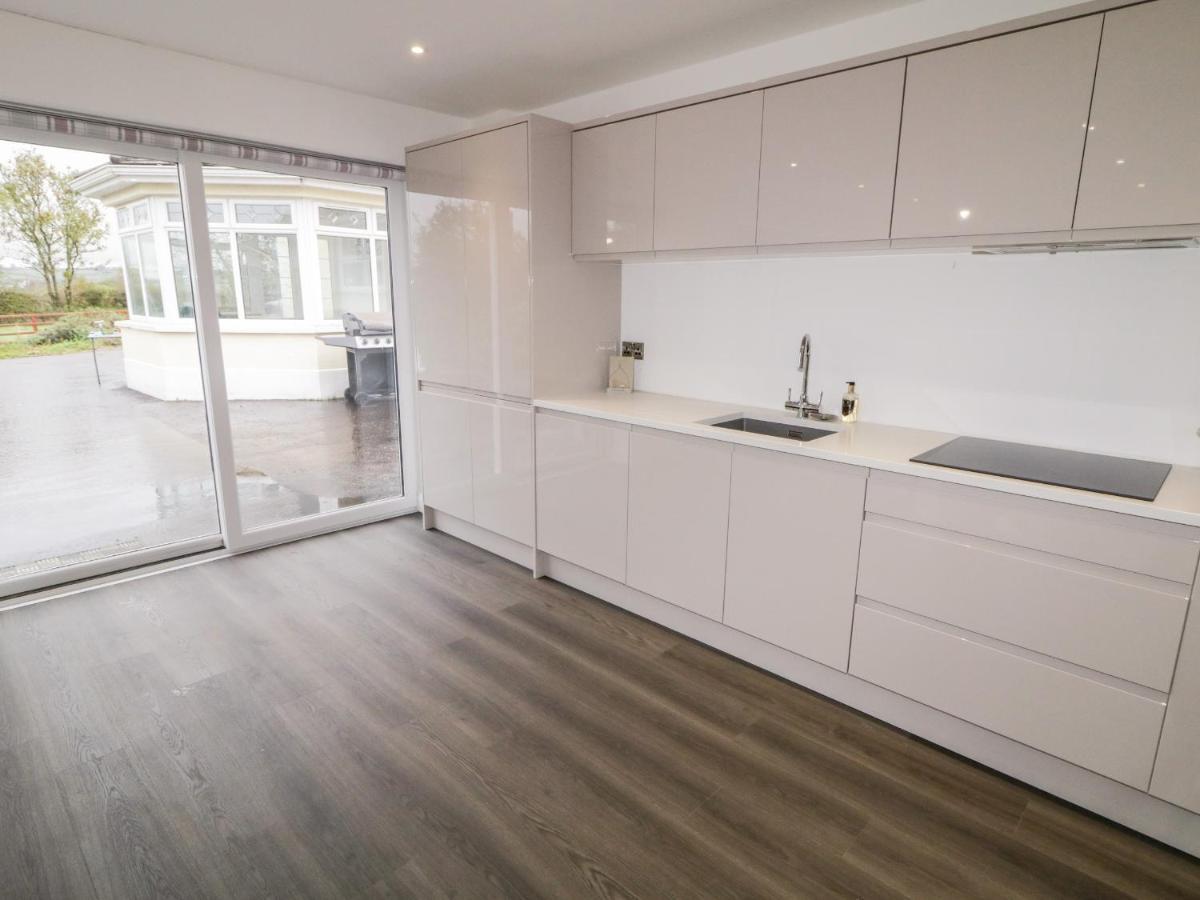 19A Lismenary Road Villa Ballyclare Exteriör bild